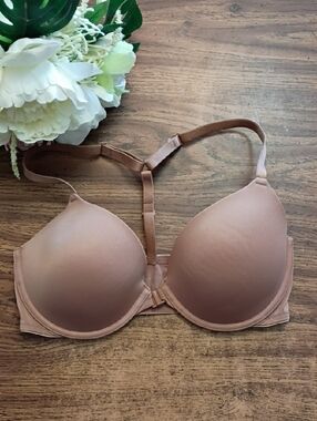 🩷PINK 🩷 34D T-Back Molded T-Shirt Bra in Nude